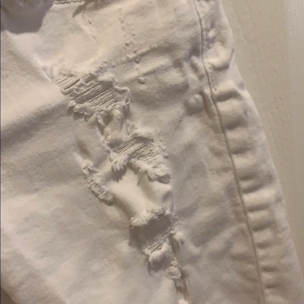 White - Picture 3 of 3